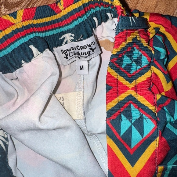 Trendy Multicolor Patterned Women's Shorts - Picture 2 of 2